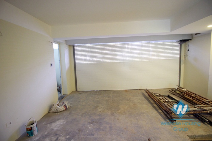 Gorgeous swimming pool villa rental in Ciputra